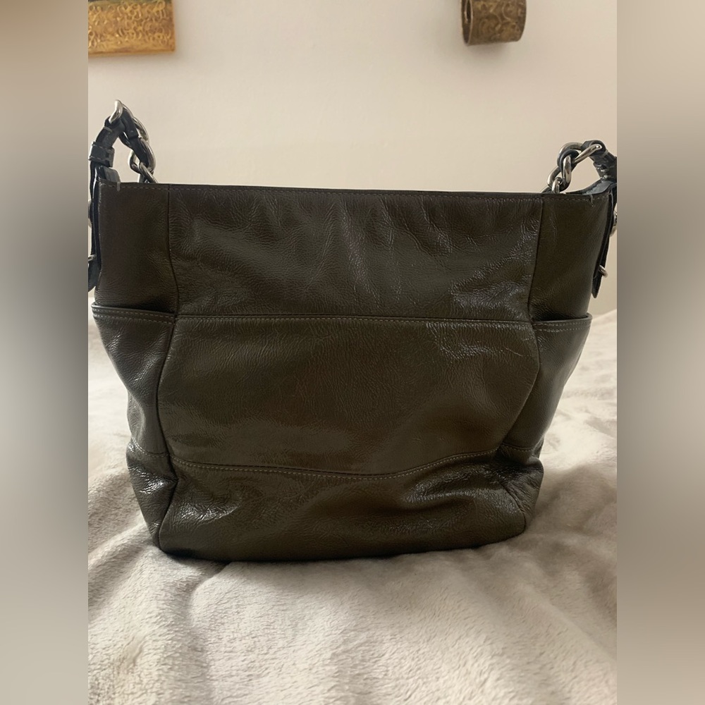 Coach Olive 🫒 Green Hobo patent Leather size medium - Picture 3 of 12